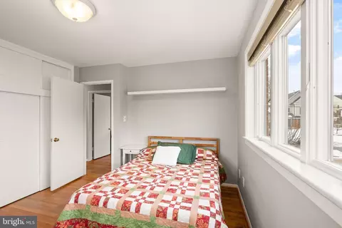 Bedroom - 8108 Carrick Ln, Springfield, VA 22151 photo 6 of 8