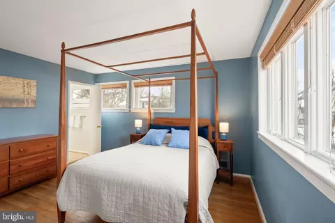 Bedroom - 8108 Carrick Ln, Springfield, VA 22151 photo 3 of 8