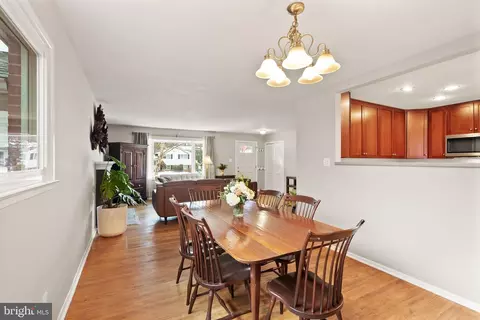 Dining - 8108 Carrick Ln, Springfield, VA 22151 photo 2 of 3