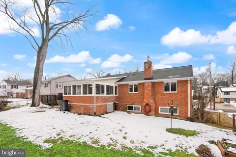 Exterior - 8108 Carrick Ln, Springfield, VA 22151 photo 8 of 9