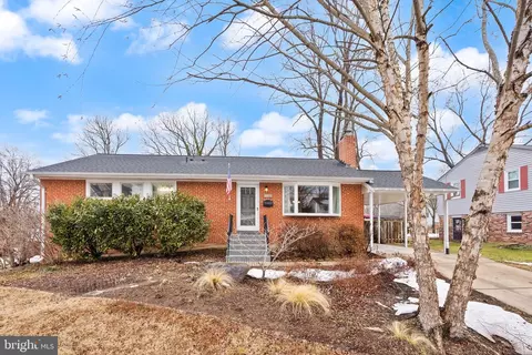 Exterior - 8108 Carrick Ln, Springfield, VA 22151 photo 1 of 9