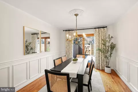 1838 Golf View Ct, Reston, VA 20190 photo 9