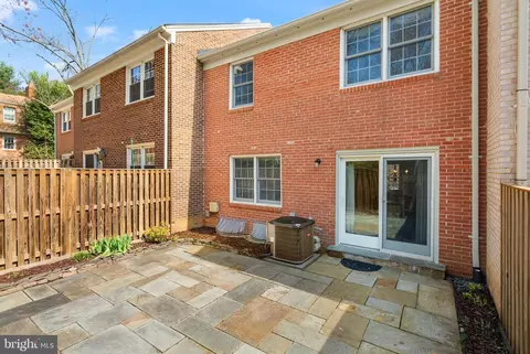 1838 Golf View Ct, Reston, VA 20190 photo 44