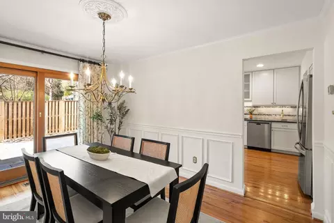 1838 Golf View Ct, Reston, VA 20190 photo 10