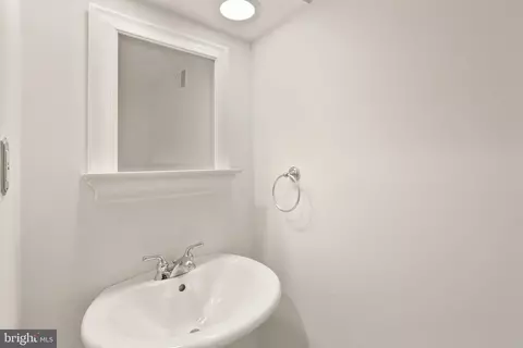 1838 Golf View Ct, Reston, VA 20190 photo 39