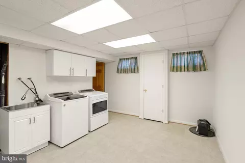 1838 Golf View Ct, Reston, VA 20190 photo 40