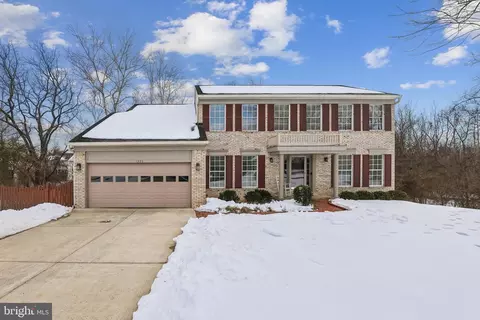 1326 Stourhead Ct, Herndon, VA 20170