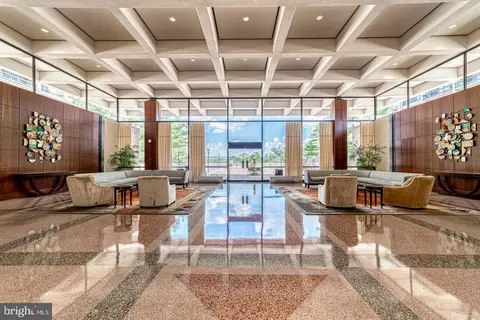 3701 S George Mason Dr #315N, Falls Church, VA 22041