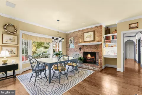 Dining - 949 Bellview Rd, Mclean, VA 22102 photo 3 of 3