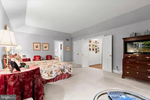 Bedroom - 949 Bellview Rd, Mclean, VA 22102 photo 7 of 7