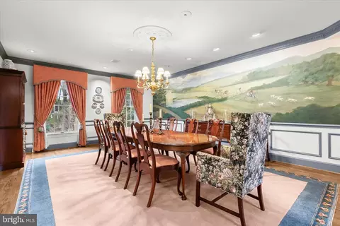Dining - 949 Bellview Rd, Mclean, VA 22102 photo 2 of 3