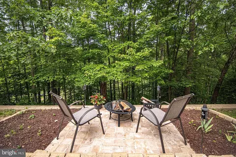 Exterior - 8020 Pohick Rd, Springfield, VA 22153 photo 8 of 8