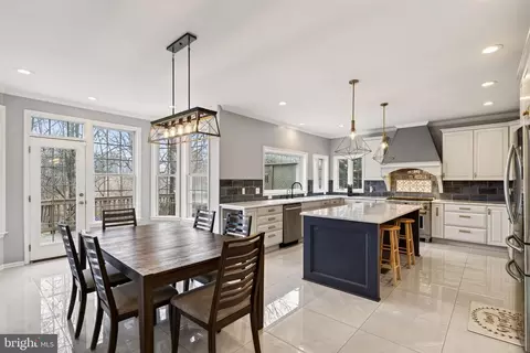 Kitchen - 8020 Pohick Rd, Springfield, VA 22153 photo 2 of 7