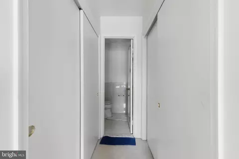 Entry Way - 7227 Evanston Rd, Springfield, VA 22150 photo 3 of 5