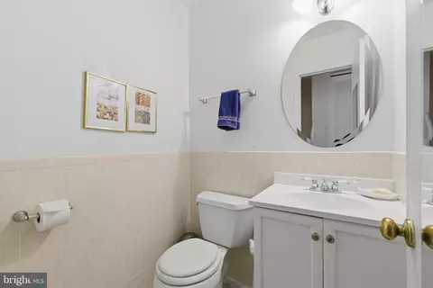Bath - 7227 Evanston Rd, Springfield, VA 22150 photo 1 of 5