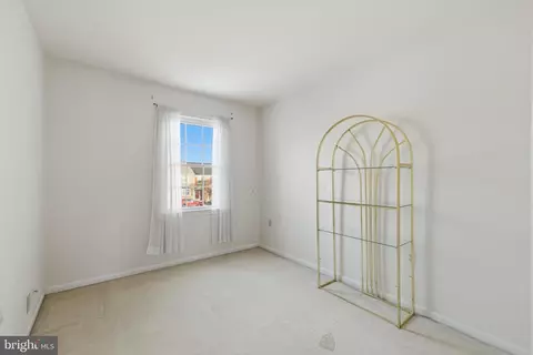 Bedroom - 7227 Evanston Rd, Springfield, VA 22150 photo 2 of 3