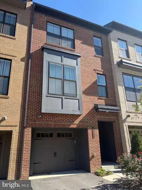 5509 Valmarana Way, Alexandria, VA 22312