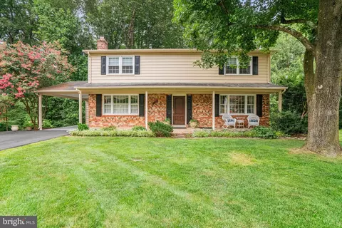 7149 Game Lord Dr, Springfield, VA 22153