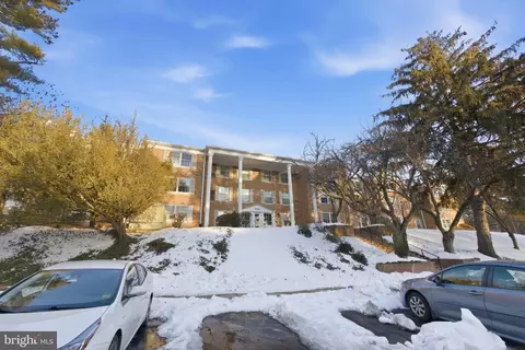 7721 Tremayne Pl #211, Mclean, VA 22102