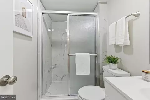 7721 Tremayne Pl #211, Mclean, VA 22102 photo 19