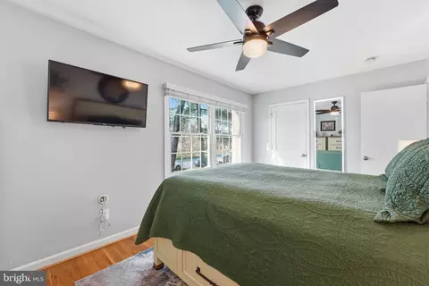 Bedroom - 8142 Carrleigh Pkwy #126, Springfield, VA 22152 photo 2 of 4