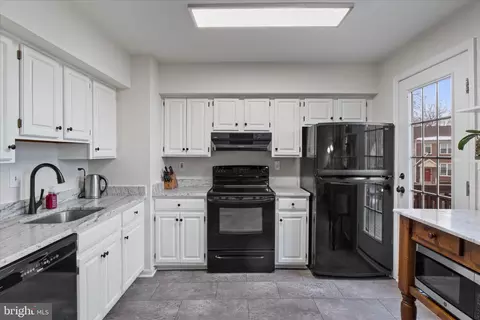 Kitchen - 6940 Compton Ln, Centreville, VA 20121 photo 2 of 3
