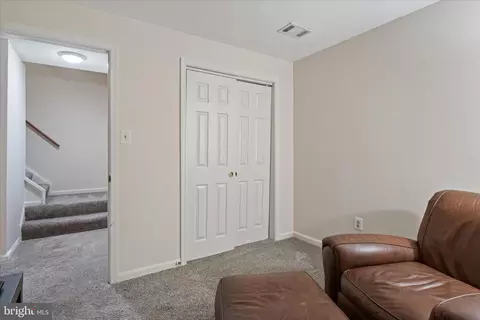Entry Way - 6940 Compton Ln, Centreville, VA 20121 photo 2 of 2