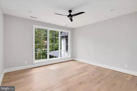 Bedroom - 1446 Cola Dr, Mclean, VA 22101 photo 6 of 7
