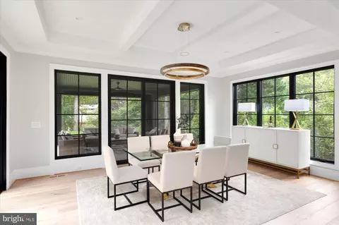 Dining - 1446 Cola Dr, Mclean, VA 22101 photo 2 of 3
