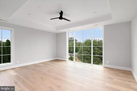 Bedroom - 1446 Cola Dr, Mclean, VA 22101 photo 5 of 7