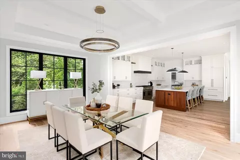 Dining - 1446 Cola Dr, Mclean, VA 22101 photo 3 of 3