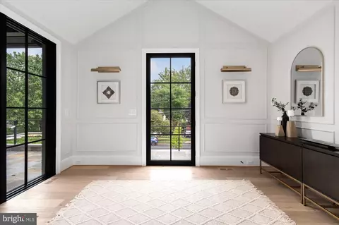 Entry Way - 1446 Cola Dr, Mclean, VA 22101 photo 1 of 10