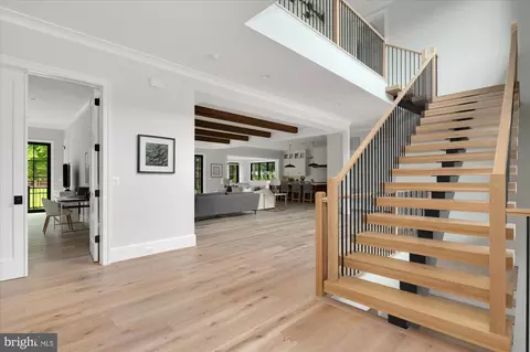 Entry Way - 1446 Cola Dr, Mclean, VA 22101 photo 5 of 10