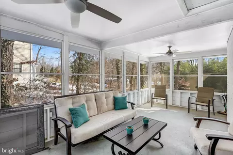 Exterior - 7213 Calamo St, Springfield, VA 22150 photo 5 of 11