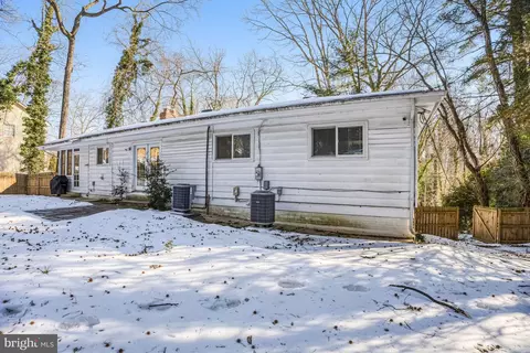 Exterior - 7213 Calamo St, Springfield, VA 22150 photo 11 of 11