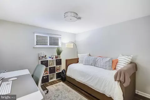 Bedroom - 7213 Calamo St, Springfield, VA 22150 photo 6 of 7
