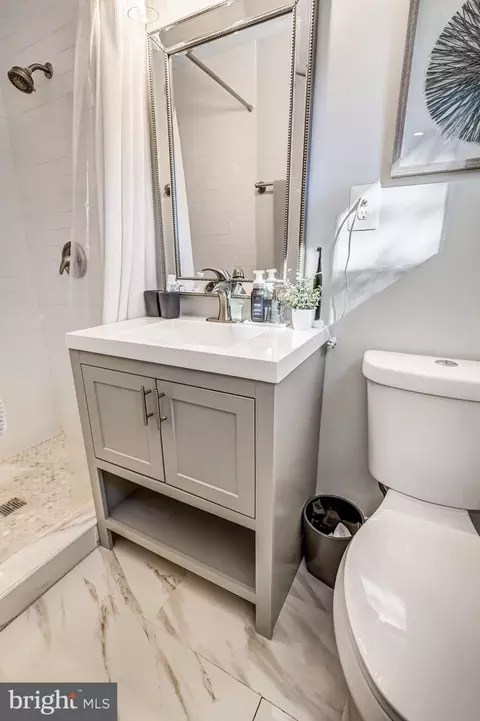 Bath - 7213 Calamo St, Springfield, VA 22150 photo 2 of 5