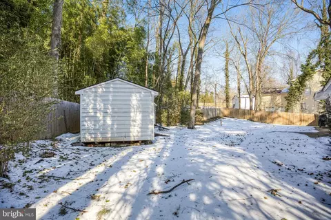 Exterior - 7213 Calamo St, Springfield, VA 22150 photo 6 of 11