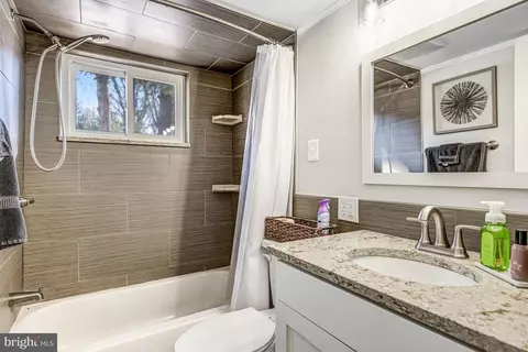 Bath - 7213 Calamo St, Springfield, VA 22150 photo 5 of 5