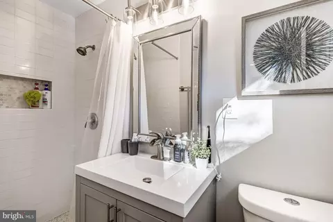 Bath - 7213 Calamo St, Springfield, VA 22150 photo 1 of 5