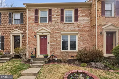 7446 Fountain Head Dr, Annandale, VA 22003
