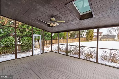 Exterior - 8836 Shadowlake Way, Springfield, VA 22153 photo 8 of 14