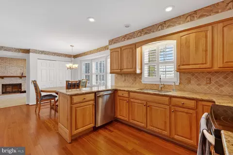 Kitchen - 8836 Shadowlake Way, Springfield, VA 22153 photo 1 of 4