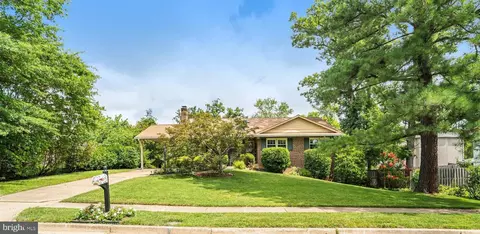 6804 Crossman St, Annandale, VA 22003