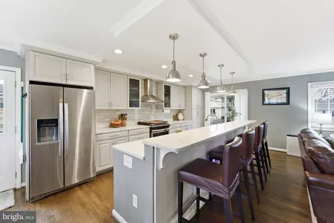 Kitchen - 6124 Crozet Ct, Springfield, VA 22150 photo 8 of 8