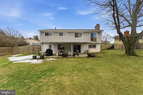 Exterior - 6124 Crozet Ct, Springfield, VA 22150 photo 3 of 6