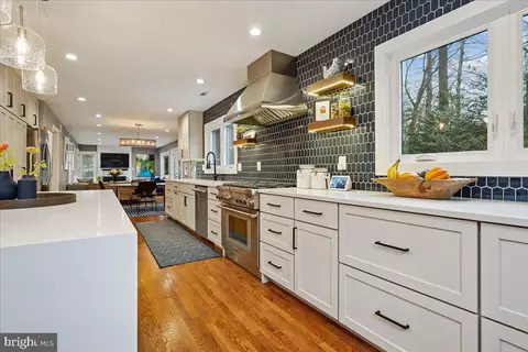 Kitchen - 2111 Lirio Ct, Reston, VA 20191 photo 1 of 3