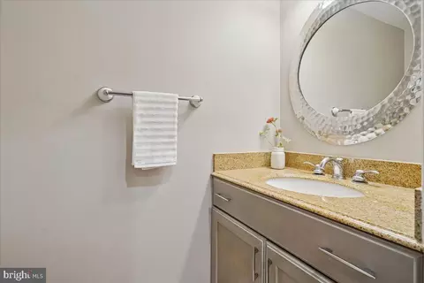 Bath - 2111 Lirio Ct, Reston, VA 20191 photo 1 of 5