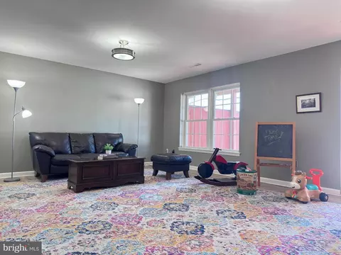 2158 Golf Course Dr, Reston, VA 20191 photo 22