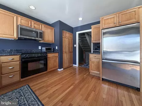 2158 Golf Course Dr, Reston, VA 20191 photo 10